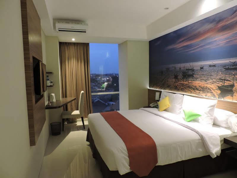 Ascent Premiere Hotel&Convention Malang Exterior foto