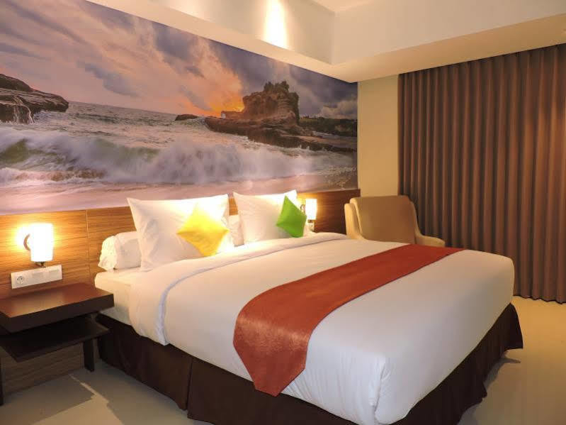 Ascent Premiere Hotel&Convention Malang Exterior foto